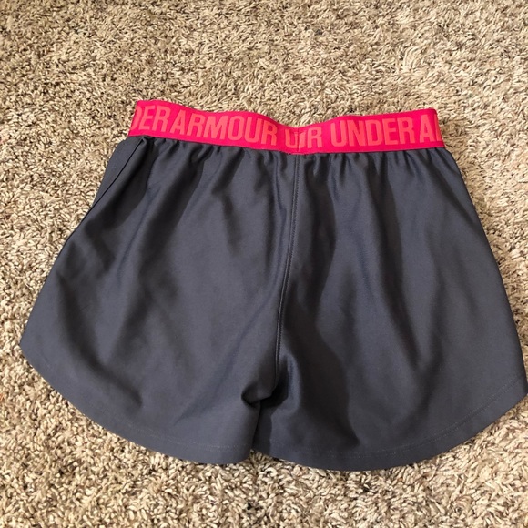 Girls Nike Shorts - Picture 2 of 2